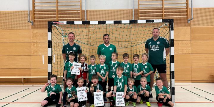 Bambinis mit starkem 2. Platz beim eigenen Hallenturnier